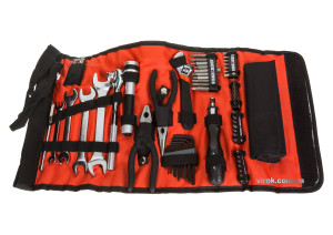 Набор инструментов Black+Decker в чехле 71 шт